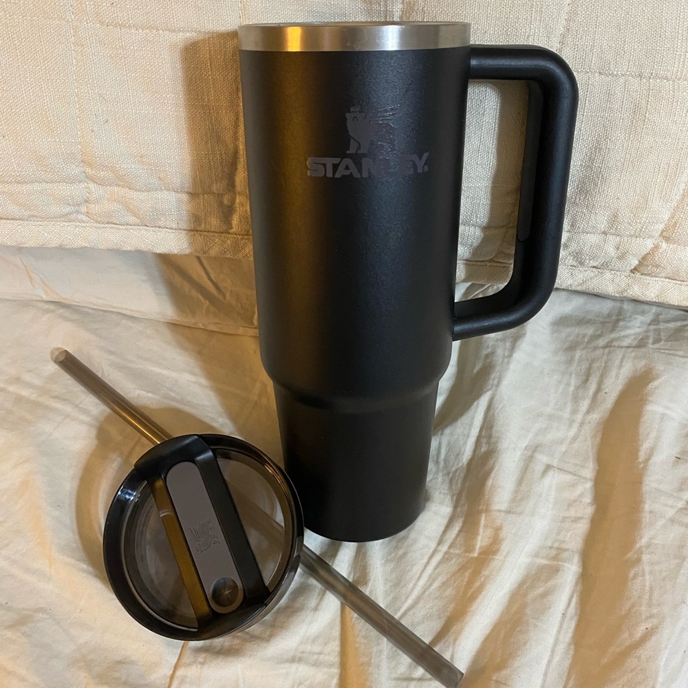 Black 30oz stanley cup